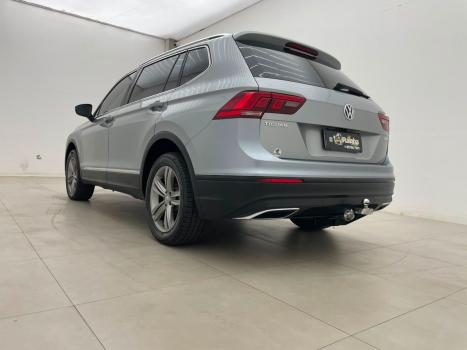 VOLKSWAGEN Tiguan 1.4 250 TSI TOTAL FLEX ALLSPACE COMFORTLINE TURBO AUTOM�TICO TIPTRONIC, Foto 4