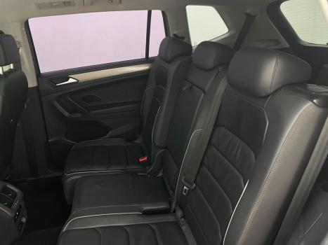 VOLKSWAGEN Tiguan 1.4 250 TSI TOTAL FLEX ALLSPACE COMFORTLINE TURBO AUTOM�TICO TIPTRONIC, Foto 12