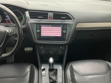 VOLKSWAGEN Tiguan 1.4 250 TSI TOTAL FLEX ALLSPACE COMFORTLINE TURBO AUTOM�TICO TIPTRONIC, Foto 20