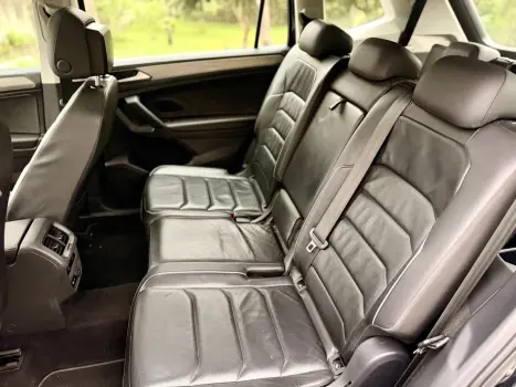 VOLKSWAGEN Tiguan 1.4 250 TSI TOTAL FLEX ALLSPACE TURBO AUTOMÁTICO TIPTRONIC, Foto 10