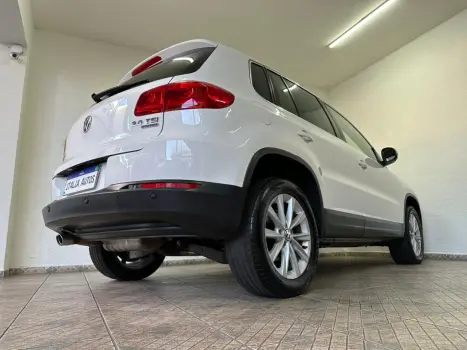 VOLKSWAGEN Tiguan 2.0 16V 4P TSI 4WD TURBO AUTOMÁTICO, Foto 9 VOLKSWAGEN Tiguan 2.0 16V 4P TSI 4WD TURBO AUTOMÁTICO, Foto 9