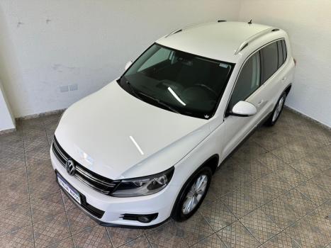 VOLKSWAGEN Tiguan 2.0 16V 4P TSI 4WD TURBO AUTOMÁTICO, Foto 2 VOLKSWAGEN Tiguan 2.0 16V 4P TSI 4WD TURBO AUTOMÁTICO, Foto 2