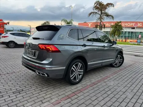 VOLKSWAGEN Tiguan 2.0 16V 4P TSI 350 TURBO R-LINE 4MOTION DSG AUTOMÁTICO, Foto 4