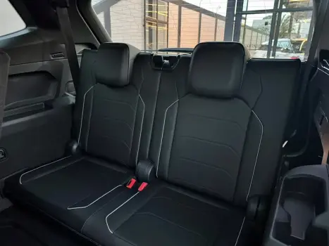 VOLKSWAGEN Tiguan 2.0 16V 4P TSI 350 TURBO R-LINE 4MOTION DSG AUTOMÁTICO, Foto 9