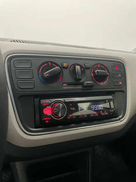 VOLKSWAGEN UP 1.0 12V 4P FLEX MOVE UP AUTOMATIZADO, Foto 17
