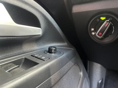 VOLKSWAGEN UP 1.0 12V 4P TSI FLEX BLACK, Foto 13