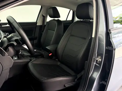 VOLKSWAGEN Virtus 1.0 4P 200 TSI FLEX COMFORTLINE AUTOM�TICO, Foto 17