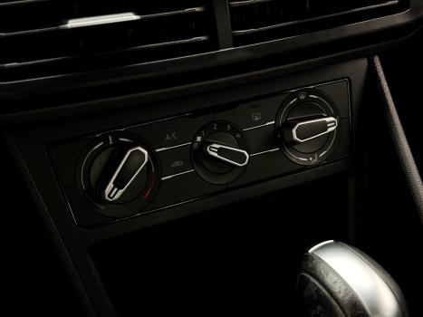 VOLKSWAGEN Virtus 1.0 4P 200 TSI FLEX COMFORTLINE AUTOM�TICO, Foto 3