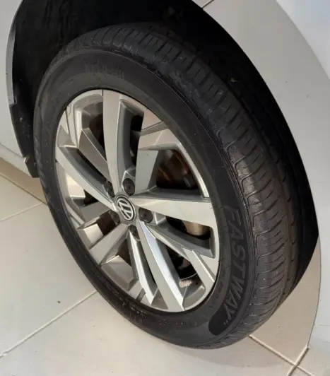 VOLKSWAGEN Virtus 1.0 4P 200 TSI FLEX COMFORTLINE AUTOM�TICO, Foto 12