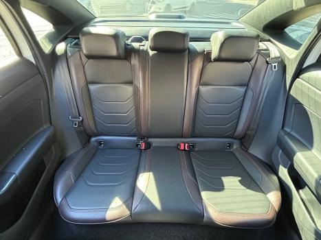 VOLKSWAGEN Virtus 1.0 4P 200 TSI FLEX HIGHLINE AUTOM�TICO, Foto 6
