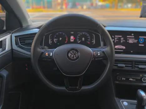 VOLKSWAGEN Virtus 1.0 4P 200 TSI FLEX HIGHLINE AUTOM�TICO, Foto 10