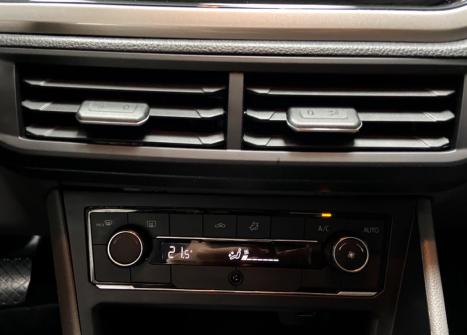 VOLKSWAGEN Virtus 1.0 4P 200 TSI FLEX HIGHLINE AUTOM�TICO, Foto 9