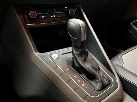 VOLKSWAGEN Virtus 1.0 4P 200 TSI FLEX HIGHLINE AUTOM�TICO, Foto 11
