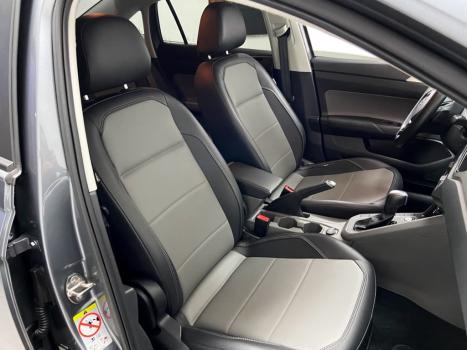 VOLKSWAGEN Virtus 1.0 4P 200 TSI FLEX HIGHLINE AUTOM�TICO, Foto 13