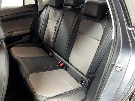 VOLKSWAGEN Virtus 1.0 4P 200 TSI FLEX HIGHLINE AUTOM�TICO, Foto 14