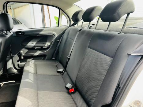 VOLKSWAGEN Voyage 1.0 4P FLEX, Foto 16 VOLKSWAGEN Voyage 1.0 4P FLEX, Foto 16