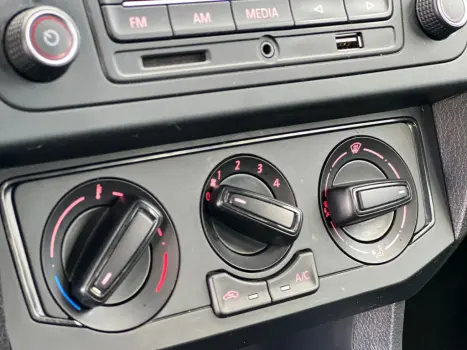 VOLKSWAGEN Voyage 1.0 4P FLEX, Foto 25 VOLKSWAGEN Voyage 1.0 4P FLEX, Foto 25