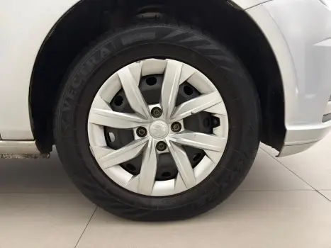 VOLKSWAGEN Voyage 1.0 4P FLEX, Foto 7