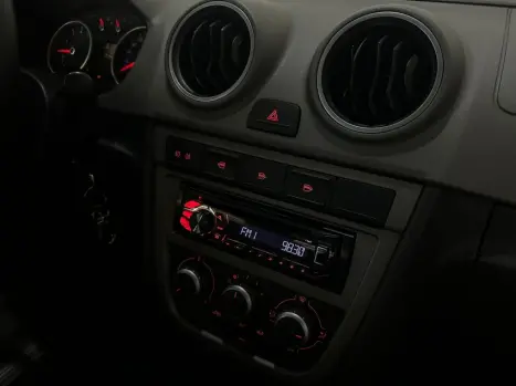 VOLKSWAGEN Voyage 1.6 4P COMFORTLINE FLEX, Foto 8