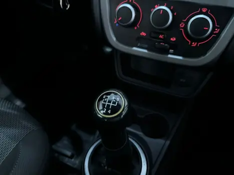 VOLKSWAGEN Voyage 1.6 4P COMFORTLINE FLEX, Foto 9