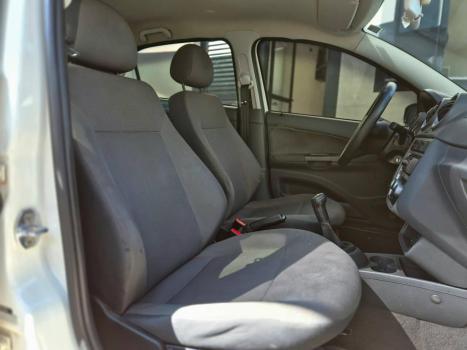 VOLKSWAGEN Voyage 1.0 4P FLEX, Foto 9