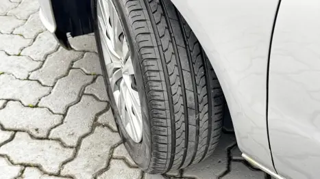 VOLKSWAGEN Voyage 1.0 4P FLEX, Foto 10