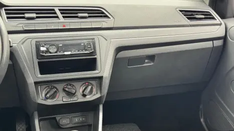 VOLKSWAGEN Voyage 1.0 4P FLEX, Foto 20