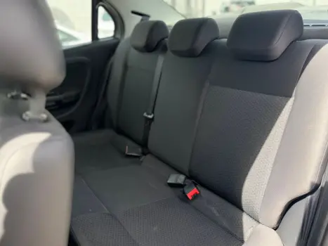 VOLKSWAGEN Voyage 1.0 4P FLEX, Foto 9