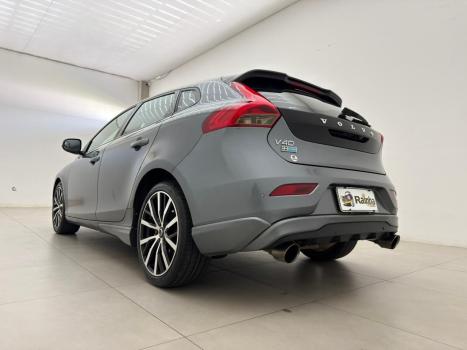 VOLVO V40 2.0 4P T4 MOMENTUM TURBO AUTOM�TICO, Foto 3