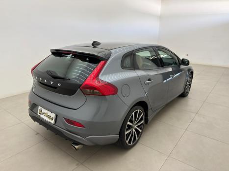 VOLVO V40 2.0 4P T4 MOMENTUM TURBO AUTOM�TICO, Foto 4