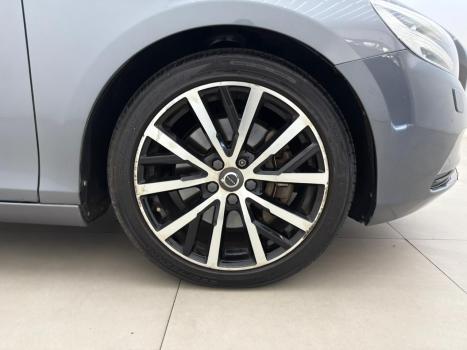 VOLVO V40 2.0 4P T4 MOMENTUM TURBO AUTOM�TICO, Foto 7