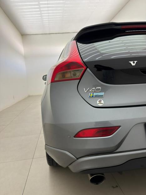 VOLVO V40 2.0 4P T4 MOMENTUM TURBO AUTOM�TICO, Foto 8