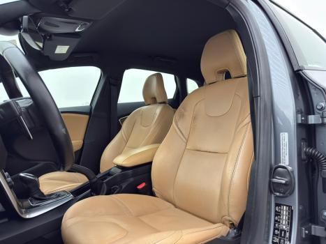 VOLVO V40 2.0 4P T4 MOMENTUM TURBO AUTOM�TICO, Foto 10