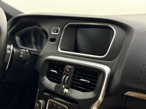 VOLVO V40 2.0 4P T4 MOMENTUM TURBO AUTOM�TICO, Foto 17