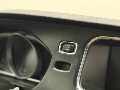 VOLVO V40 2.0 4P T4 MOMENTUM TURBO AUTOM�TICO, Foto 18