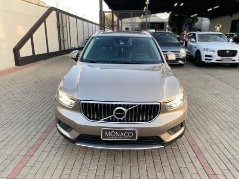 VOLVO XC40 1.5 16V 4P T5 RECHARGE HBRIDO MOMENTUM GEARTRONIC AUTOMTICO, Foto 2