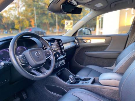 VOLVO XC40 1.5 16V 4P T5 RECHARGE HBRIDO MOMENTUM GEARTRONIC AUTOMTICO, Foto 6