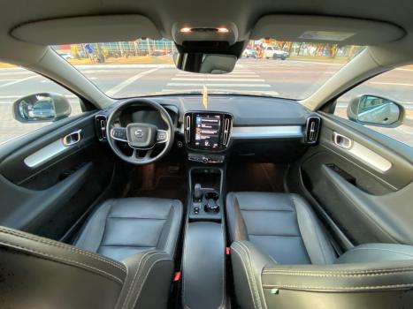 VOLVO XC40 1.5 16V 4P T5 RECHARGE HBRIDO MOMENTUM GEARTRONIC AUTOMTICO, Foto 10