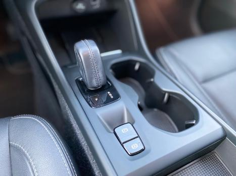 VOLVO XC40 1.5 16V 4P T5 RECHARGE HBRIDO MOMENTUM GEARTRONIC AUTOMTICO, Foto 14