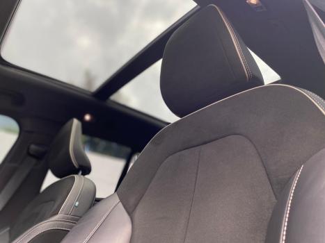 VOLVO XC40 1.5 16V 4P T5 RECHARGE HBRIDO R-DESIGN GEARTRONIC AUTOMTICO, Foto 7