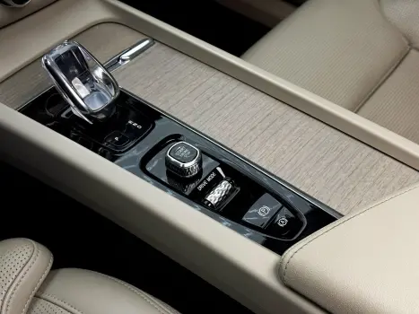 VOLVO XC60 2.0 16V 4P T8 HYBRID INSCRIPTION AWD GEARTRONIC AUTOM�TICO, Foto 12