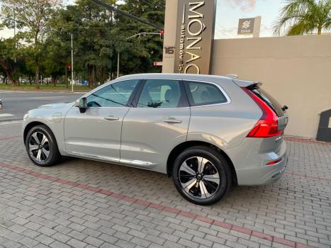 VOLVO XC60 2.0 16V 4P T8 RECHARGE H�BRIDO PLUS AWD TURBO GEARTRONIC AUTOM�TICO, Foto 4