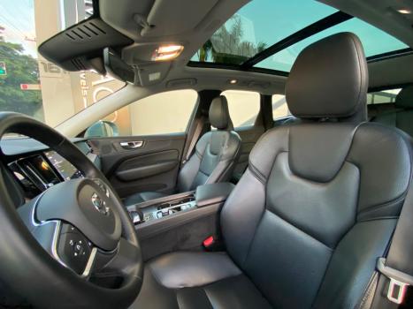 VOLVO XC60 2.0 16V 4P T8 RECHARGE H�BRIDO PLUS AWD TURBO GEARTRONIC AUTOM�TICO, Foto 6