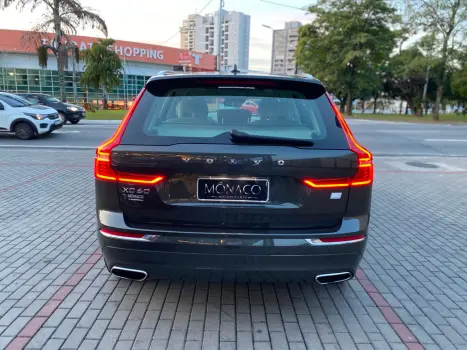 VOLVO XC60 2.0 16V 4P T8 HYBRID MOMENTUM AWD GEARTRONIC AUTOM�TICO, Foto 3