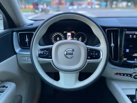VOLVO XC60 2.0 16V 4P T8 HYBRID MOMENTUM AWD GEARTRONIC AUTOM�TICO, Foto 12
