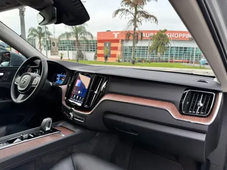VOLVO XC60 2.0 16V 4P T8 RECHARGE HÍBRIDO PLUS AWD TURBO GEARTRONIC AUTOMÁTICO, Foto 9
