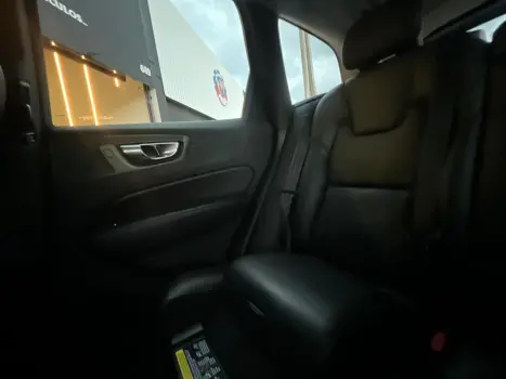 VOLVO XC60 2.0 4P T5 MOMENTUM TURBO AUTOM�TICO, Foto 9