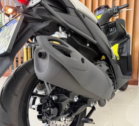 YAMAHA Aerox 160 ABS, Foto 6