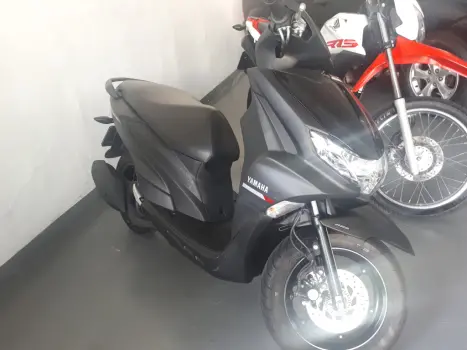 YAMAHA Fluo 125 ABS, Foto 2