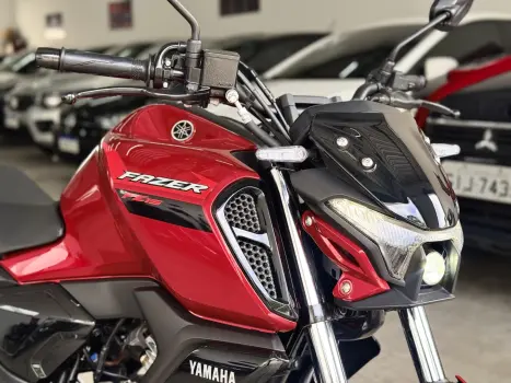 YAMAHA FZ 15 Fazer ABS, Foto 5